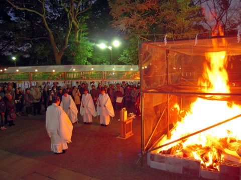 どんと祭（古神札焼納祭）